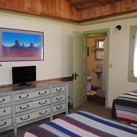 29 Palms Inn トウェンティナイン・パームズ エクステリア 写真
