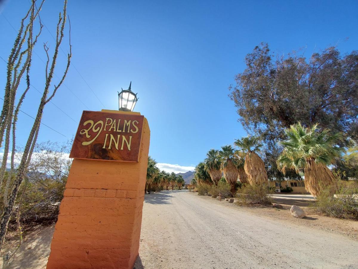 29 Palms Inn トウェンティナイン・パームズ エクステリア 写真