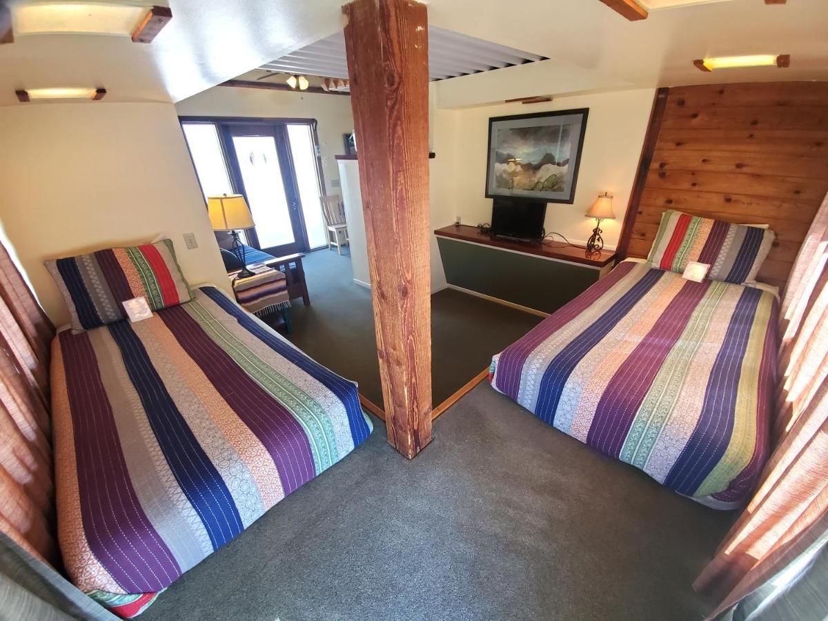 29 Palms Inn トウェンティナイン・パームズ エクステリア 写真