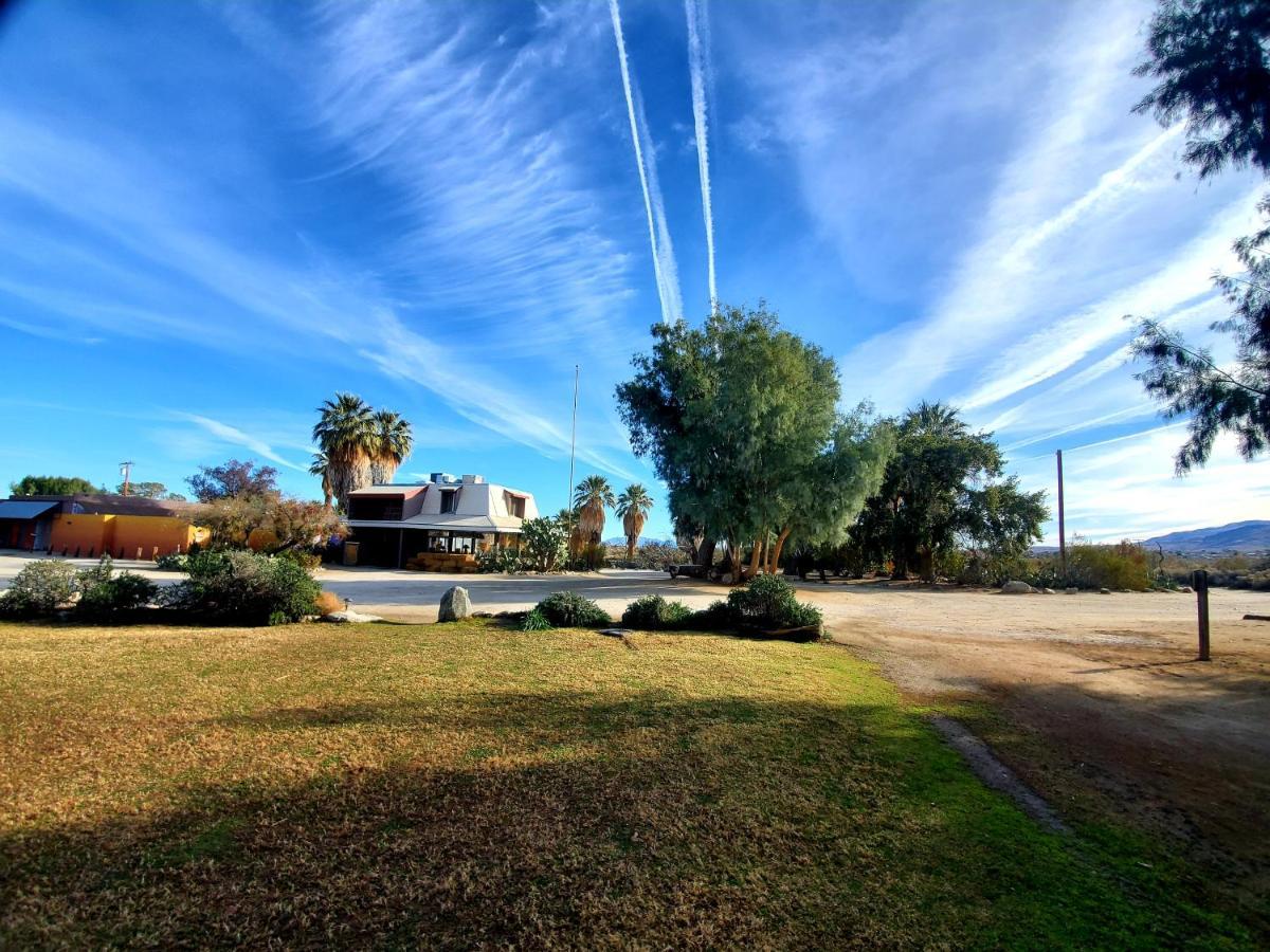 29 Palms Inn トウェンティナイン・パームズ エクステリア 写真