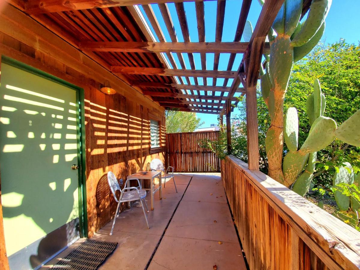 29 Palms Inn トウェンティナイン・パームズ エクステリア 写真